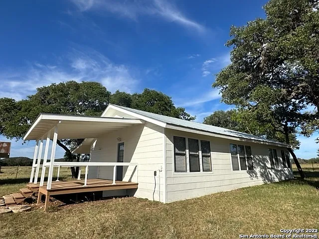2 bed, 2.0 bath, 1176 sqft, $2,000 — Photo 1