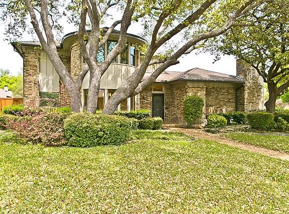 2nd image of 3001 Laguna Dr