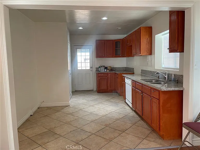 44624 Cedar Ave — Photo 6