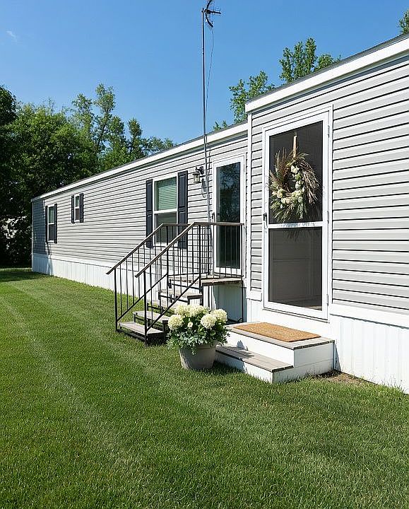 1st image of 5151 Gold Dr