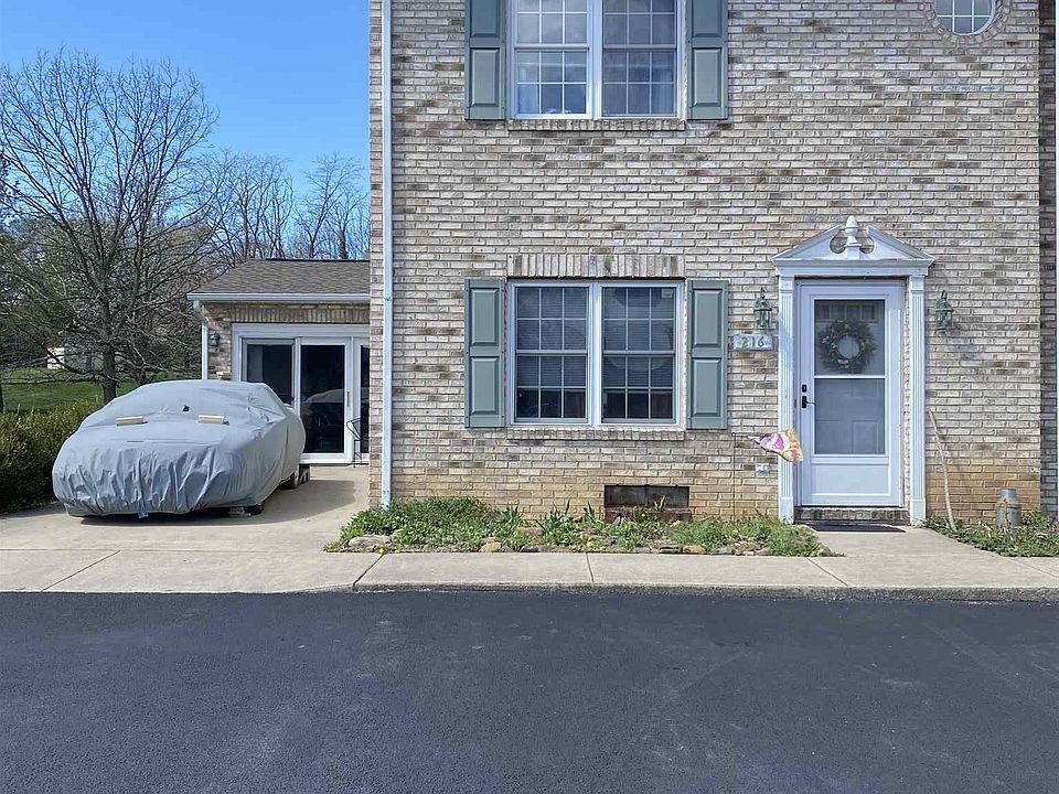 1st image of 216 Waterbrook Ct