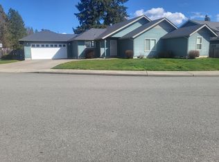 529 SW Leonard St, Grants Pass, OR 97526