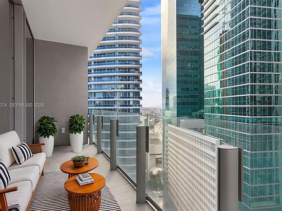 4th image of 300 Biscayne Boulevard Way #2608W