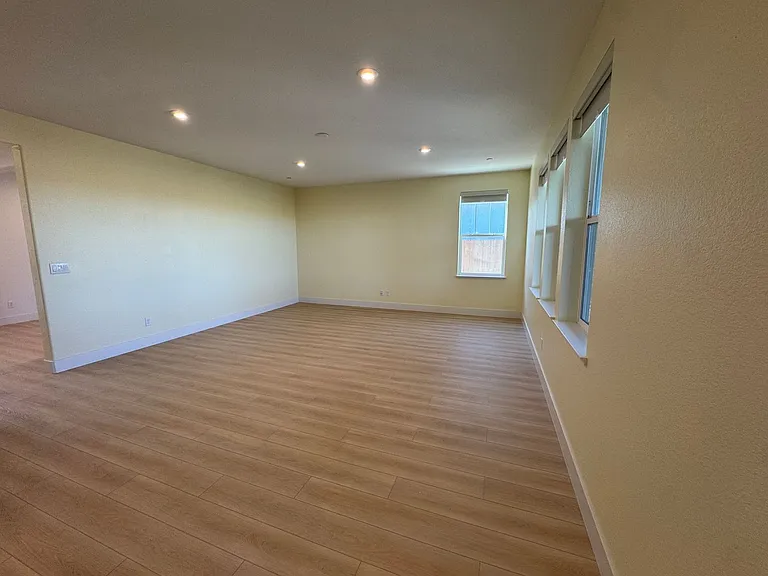 7602 Afonso Way — Photo 11