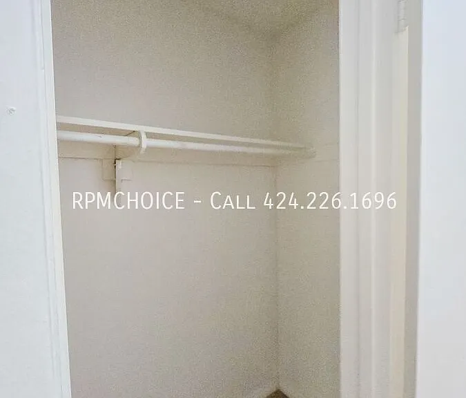 7 Dovecote Ln — Photo 11