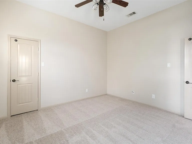 2886 Aurelia Ln — Photo 5