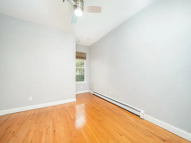 811 Park Ave #2 — Photo 12