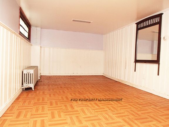 Bonus Room / Extra Bedroom