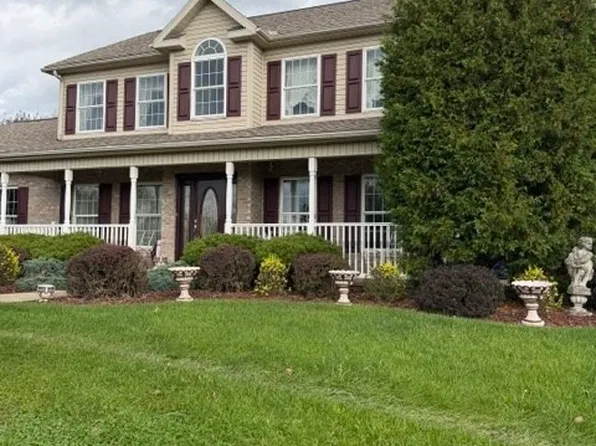 290 Linda Ave, Uniontown, PA 15401