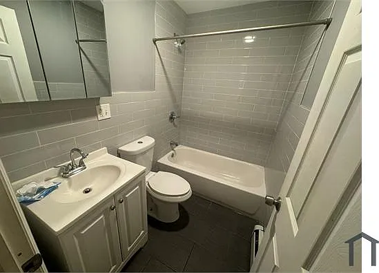 113 Ocean Ave #2 — Photo 4