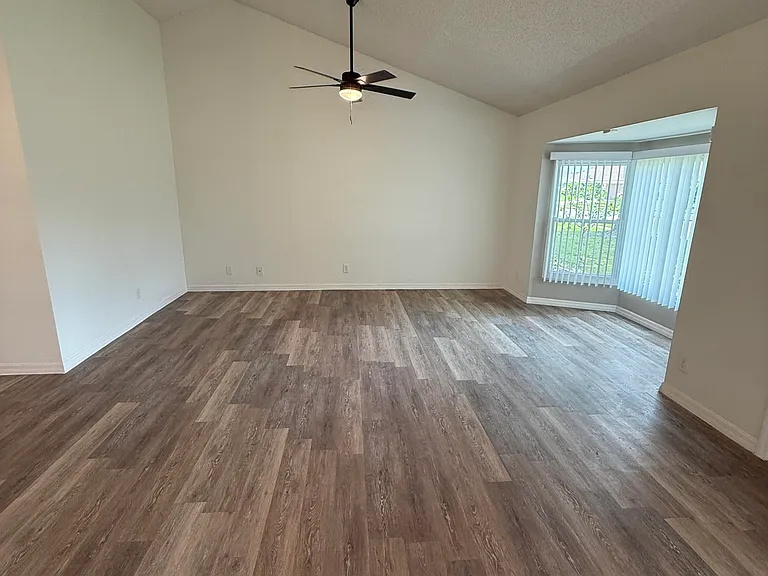 2180 Vista Ter — Photo 8