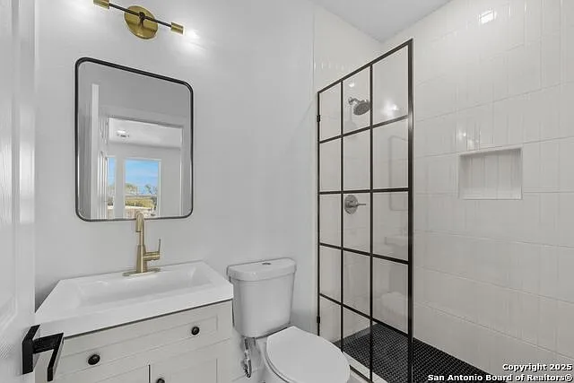 106 Bank St #103 — Photo 24