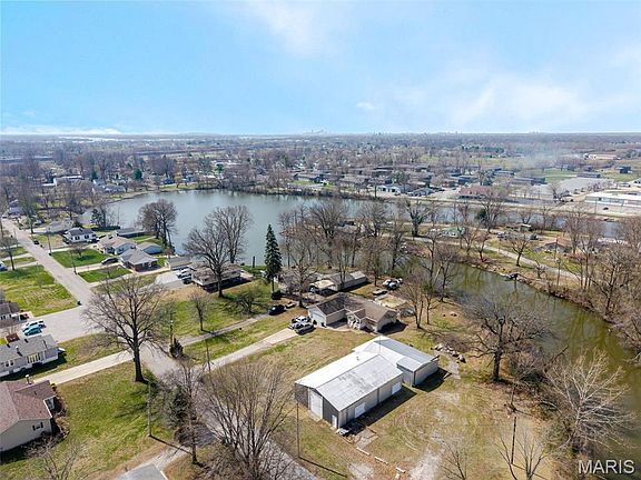 5th image of 4132 Pontoon Rd