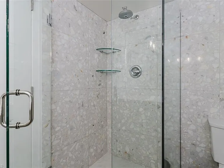 3450 Gulf Shore Blvd N #210 — Photo 25