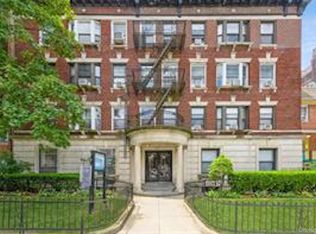 42 14th Rd #3D, College Pt, NY 11356