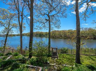 820 Trumans Path, East Marion, NY 11939