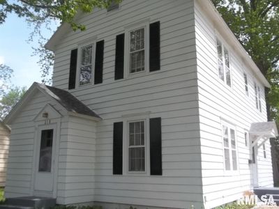 218 S Pine St, Benton, IL, 62812