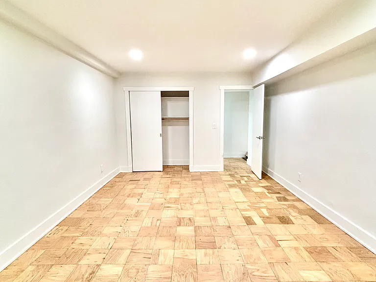 The Chalet Apartments — Photo 57