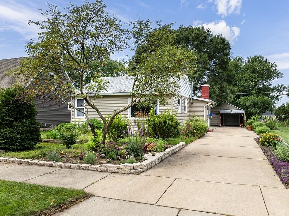 1st image of 1612 S Willard Ave