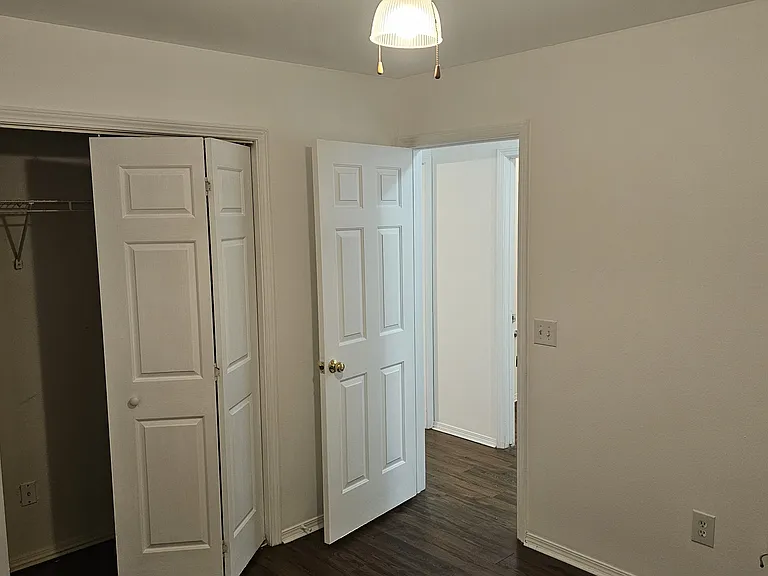 112 Winchester Point #C — Photo 17