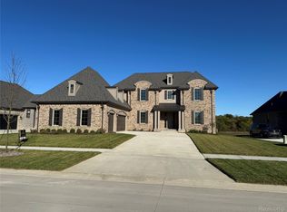 55590 Laurel Oaks Ln, Shelby Township, MI 48315