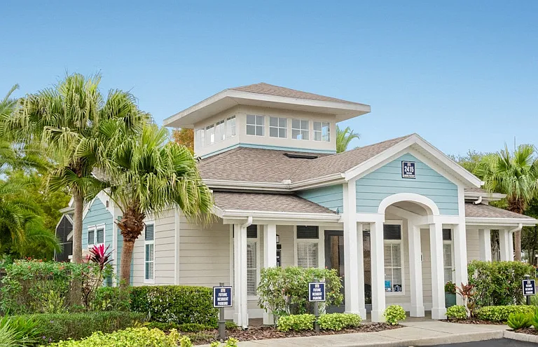 Windermere at Lakes Edge Apartments — Photo 17
