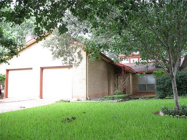 1st image of 3039 Mosby Dr