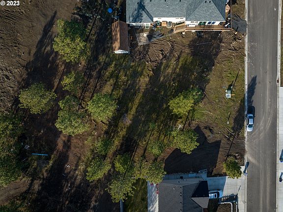 3rd image of 2428 W 14th St