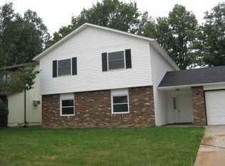 2820 Forest Ln, Lorain, OH 44053
