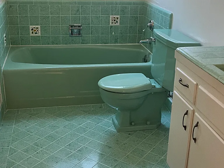 48 Tampa Dr — Photo 36