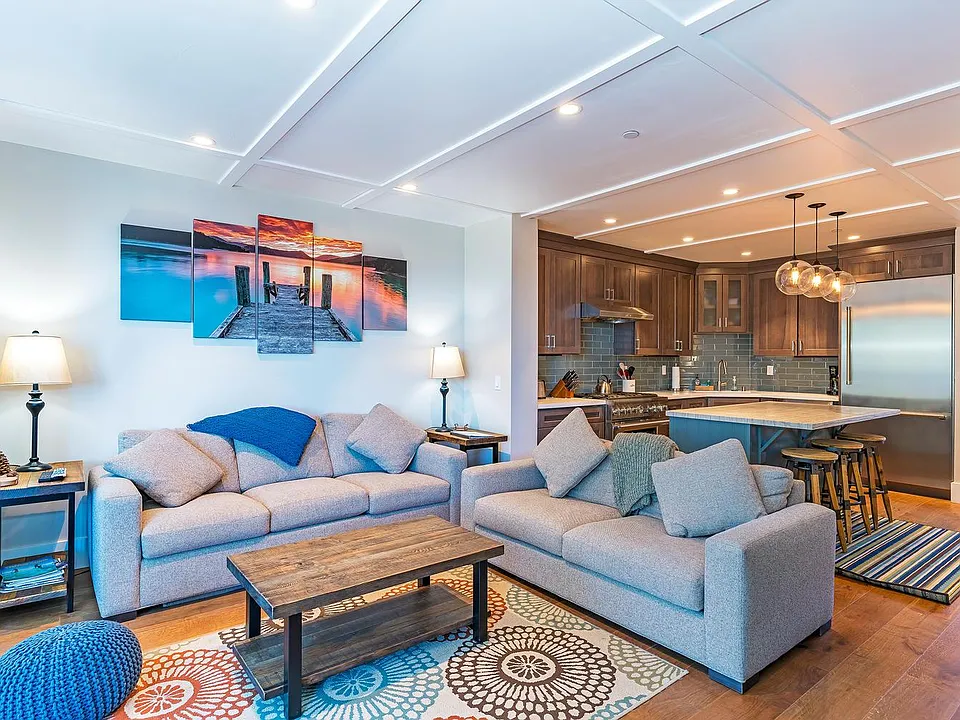 8308 N Lake Blvd #3