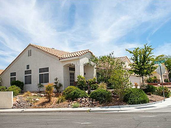 4th image of 679 Ladywood Ln