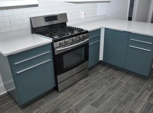 4827 Lee St APT 1, Skokie, IL 60077
