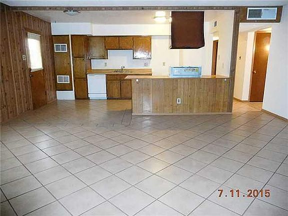 4th image of 2700 Schooner Dr