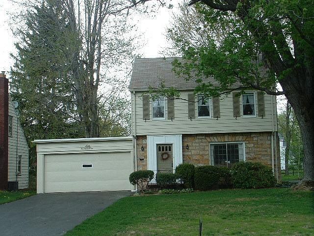 1st image of 106 S Cadillac Dr