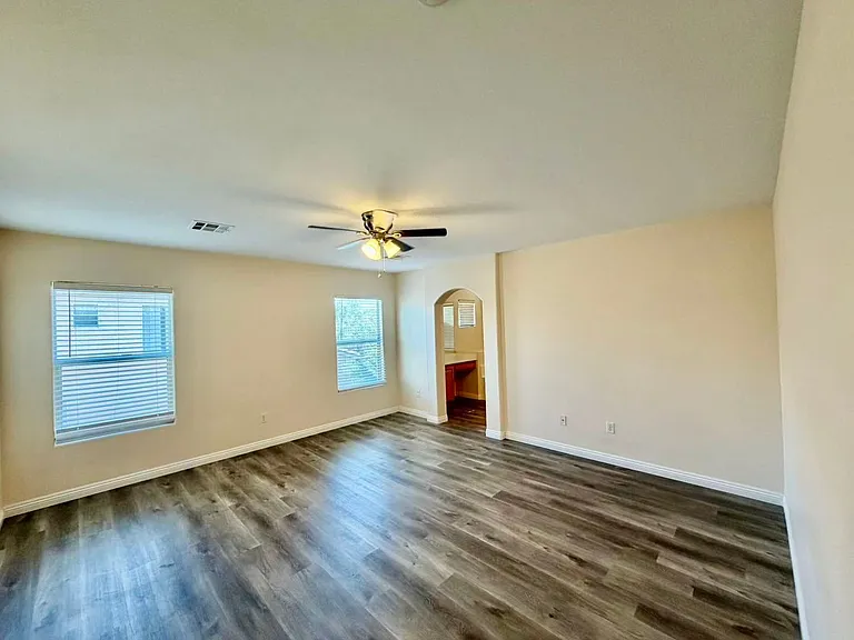 9137 Wine Cellar Ave — Photo 15