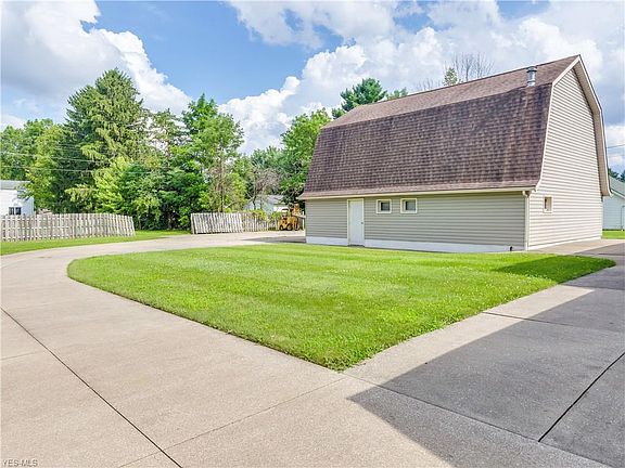 4th image of 2687 Northampton Rd
