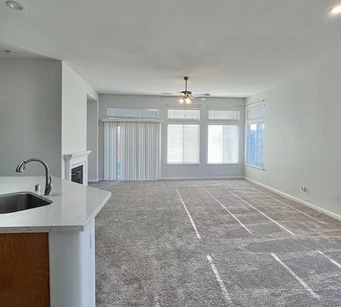 5th image of 2058 Buena Vista Dr