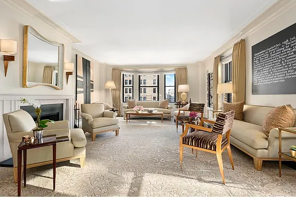 Sold by Sloane Square | media 29