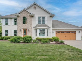 208 Shelley Ln, De Pere, WI 54115