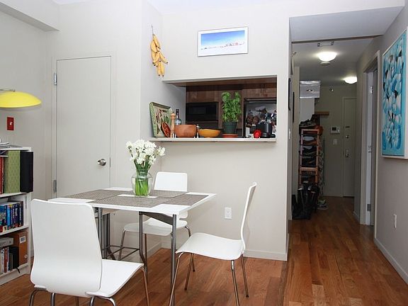 3rd image of 170 E 112th St APT 5D