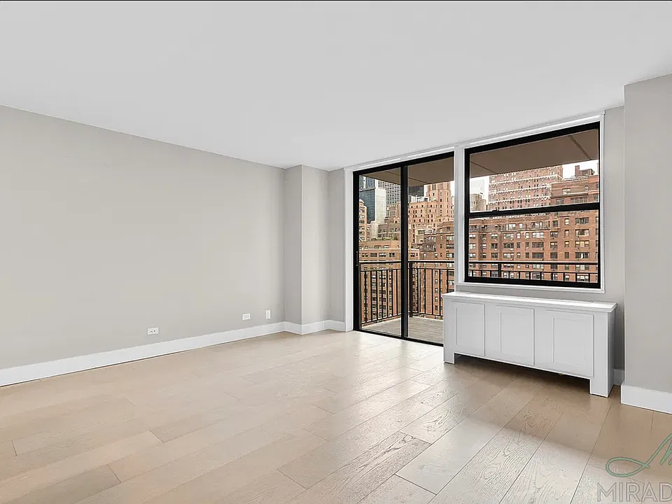 330 E 39th St #26H