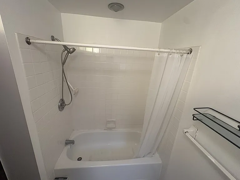 1237 S 2nd St #2 — Photo 8