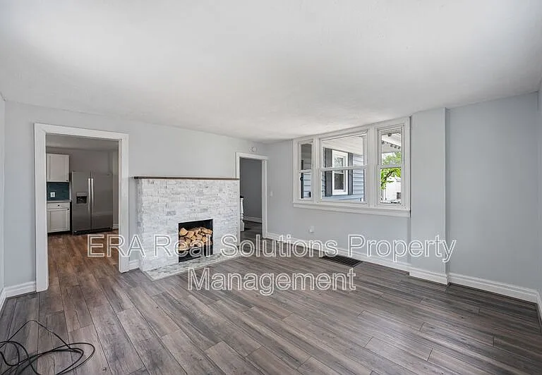 4616 Ward St — Photo 12