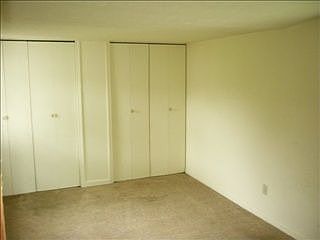 3rd image of 804 Geyer St