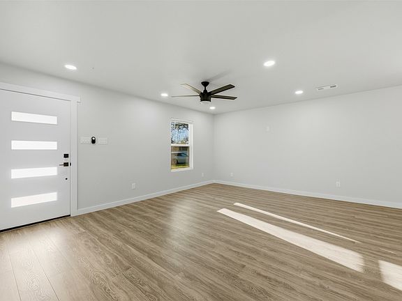 4th image of 502 Madison St