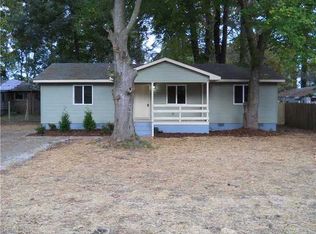 220 Hurdle Dr, Chesapeake, VA 23322