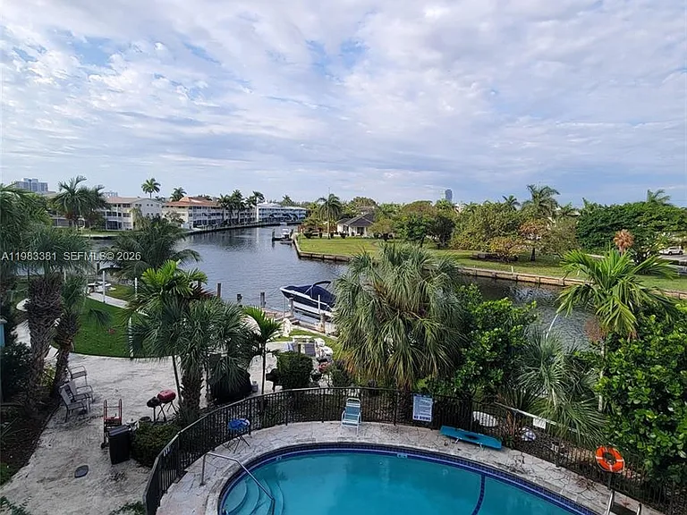 455 Golden Isles Dr #308 — Photo 20