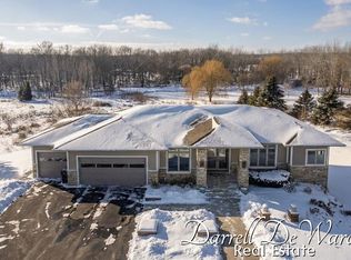 10701 Whispering Waters Ln SE, Caledonia, MI 49316