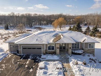 10701 Whispering Waters Ln SE, Caledonia, MI, 49316